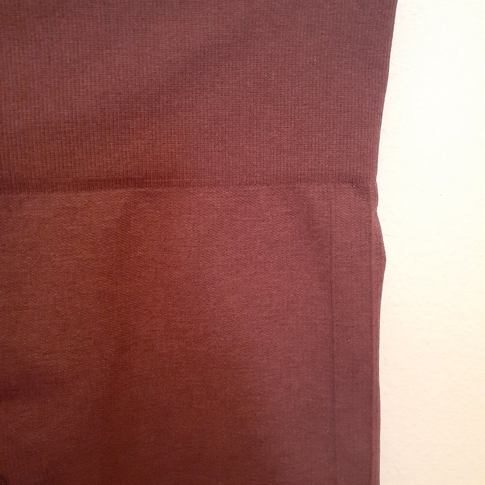 Lululemon In The Flow Crop II - Picture 8 of 14
